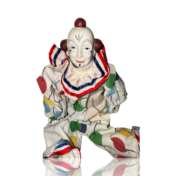Vintage Ceramic Clown With Hand Sewn Outfit: Mime: Collectible Clowns:The Circus - Picture 3 of 4